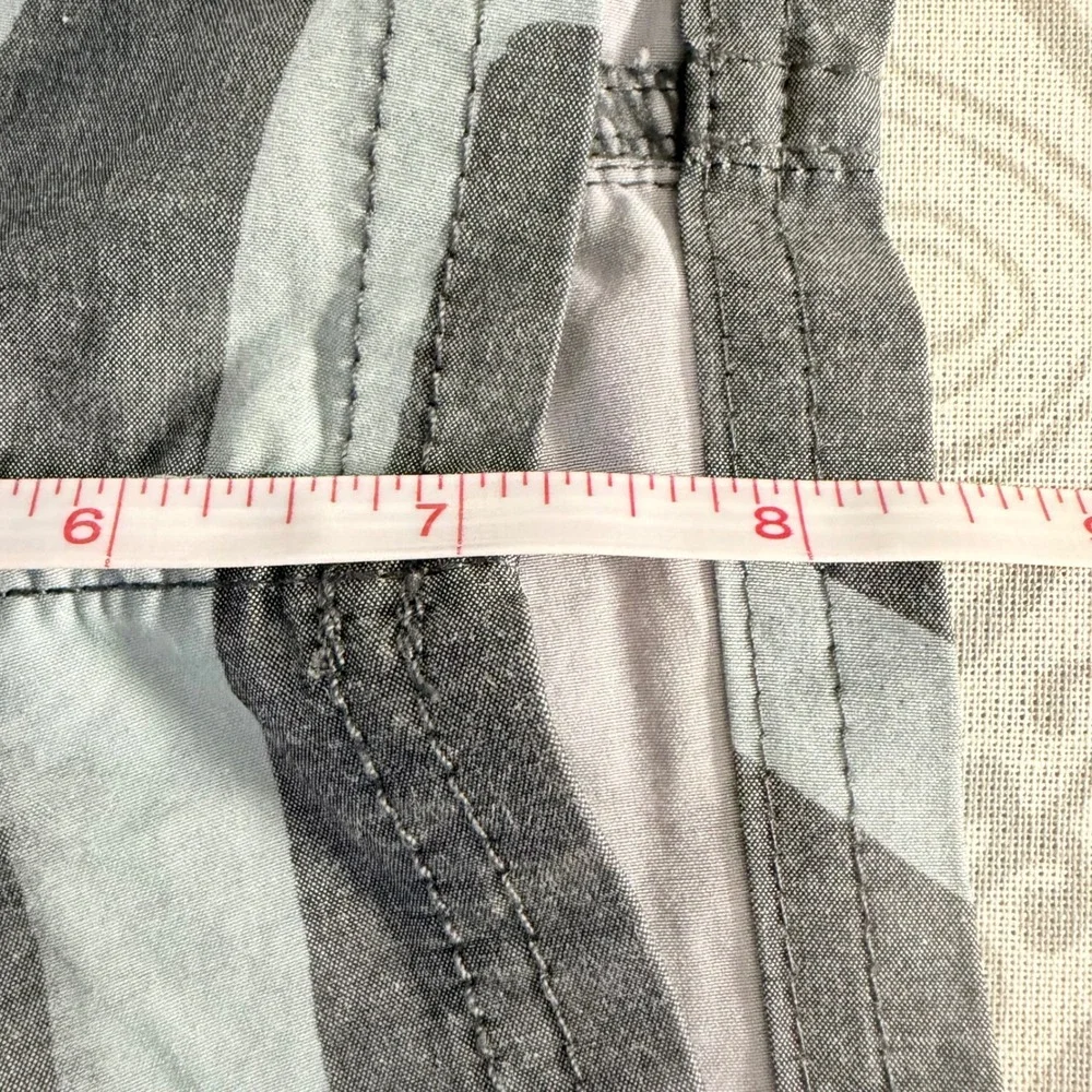 RVCA Mens 30 Board Shorts Grey Sarah Delaney Artist Network Program M101WRSD